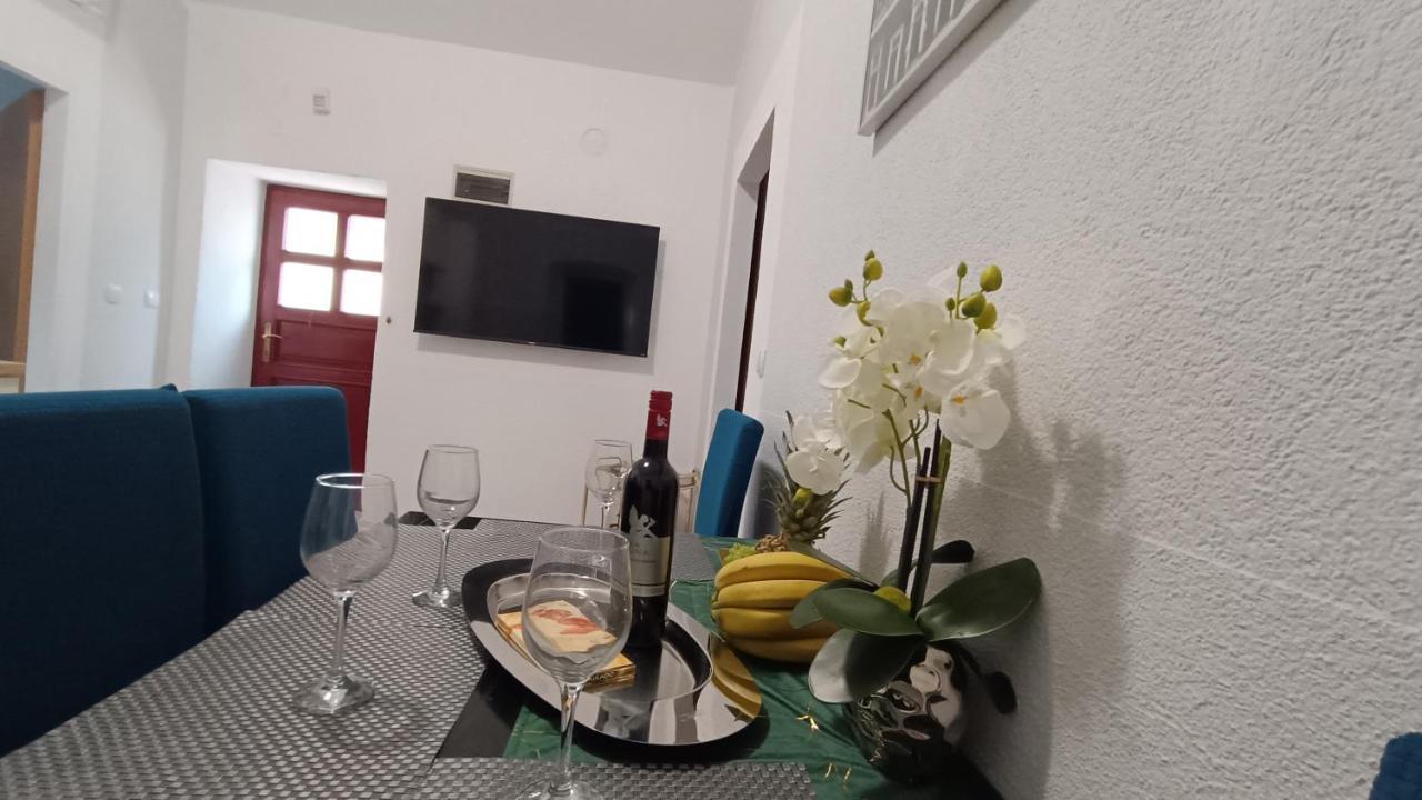 Studio Apartment Jemi Póla Kültér fotó